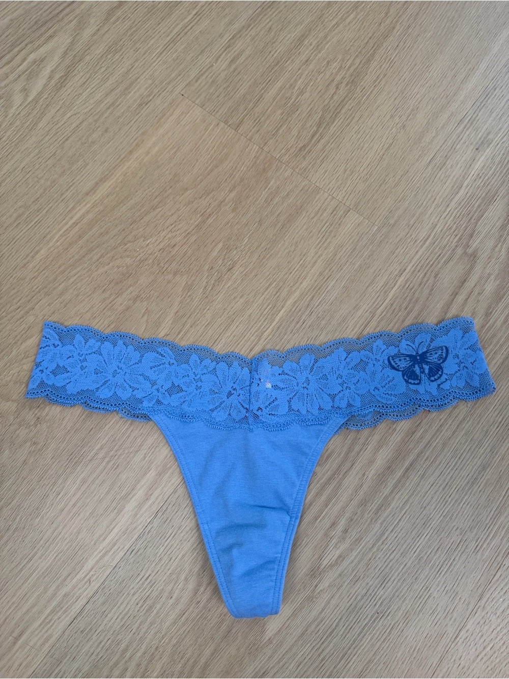 PINK Victoria's Secret Thong Panty M